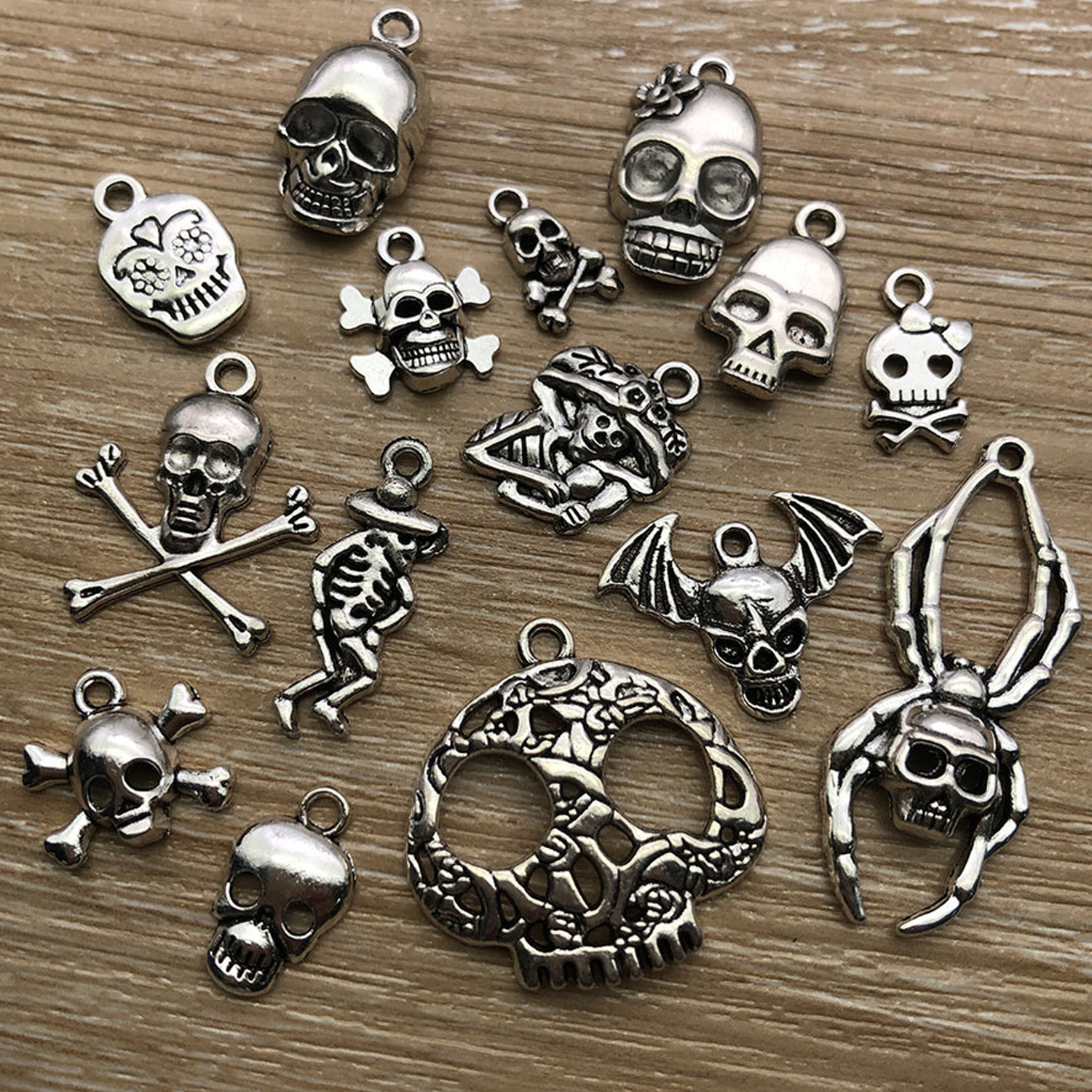 Cosplay Bat Prop - 50pcs Halloween Charms – Vintage Silver