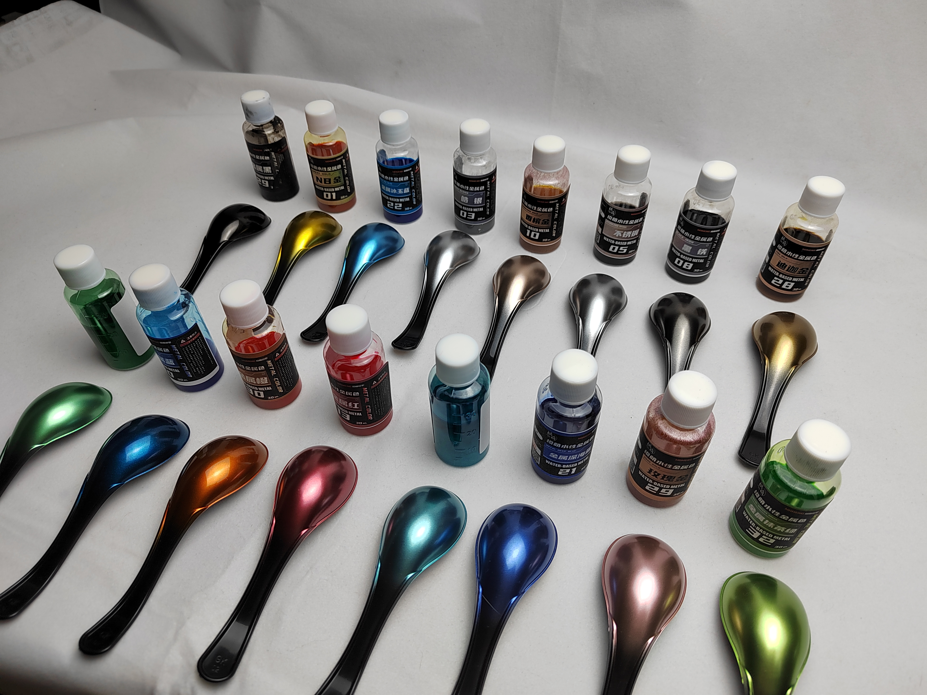 Metallic color Golden paint NB - огляд і ціна Metallic Spray Paint